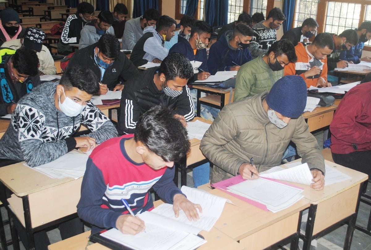only 45 candiadtes appeared for job interview for 500 posts in ITI mandi