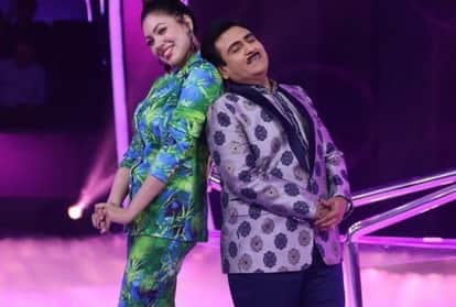 KBC 13 Taarak Mehta Ka Ooltah Chashmah stars Dilip Joshi and Munmun Dutta romance in front of Amitabh Bachchan