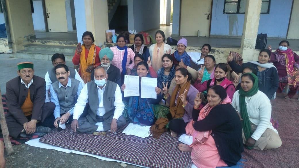 Self-help groups' picketing ends after written assurance