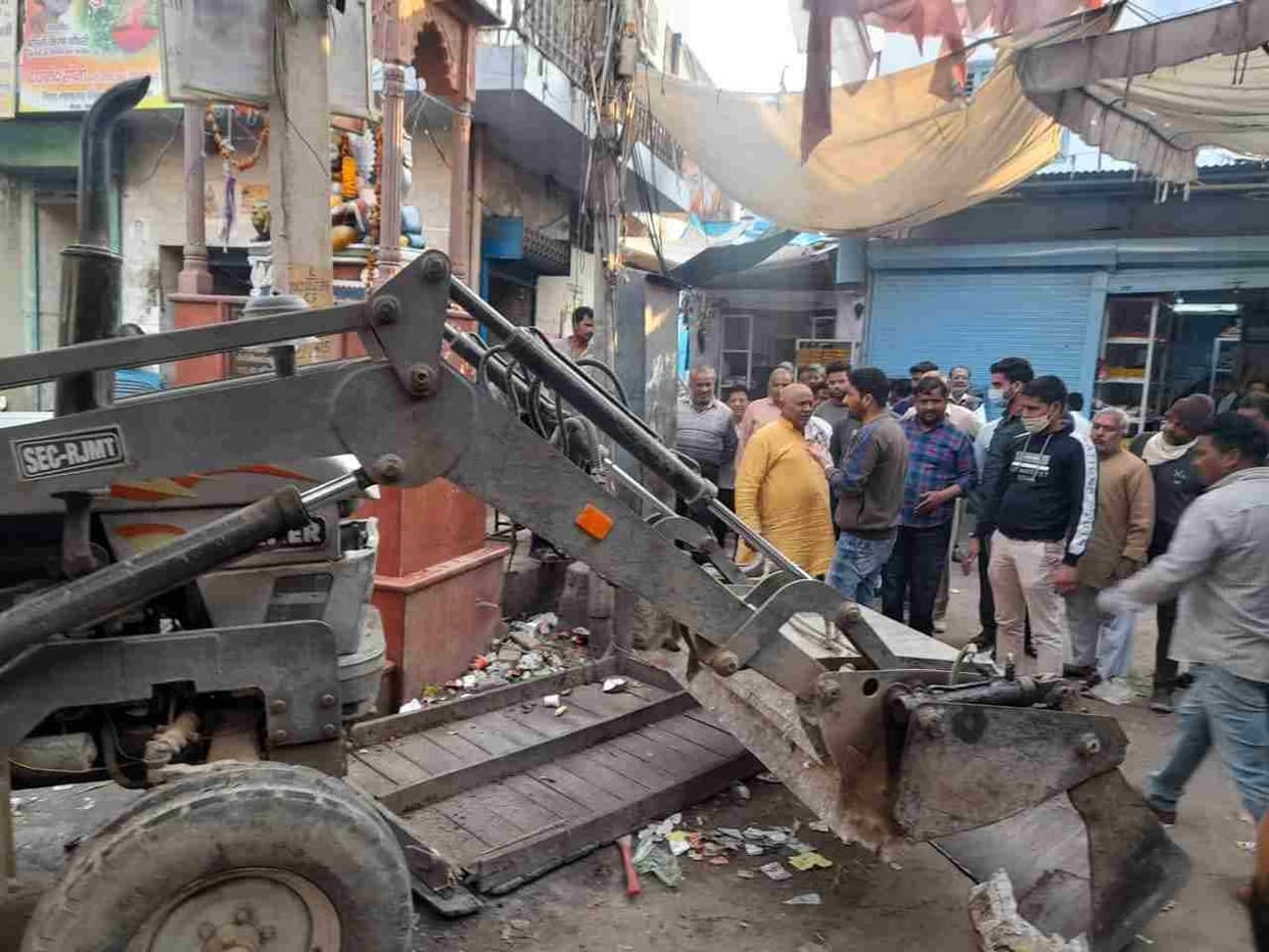 City council removed encroachment by running a campaign, challaned for spreading dirt