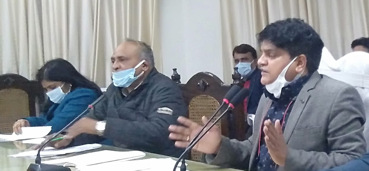 Explain responsibilities to zonal and sector magistrates