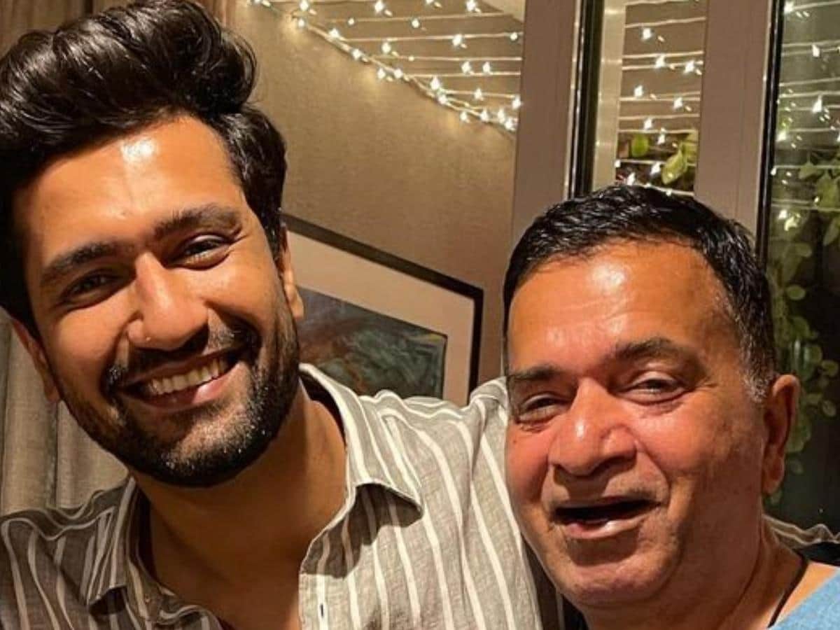 Actor Vicky Kaushal Father Sham Kaushal Opens Up About His Cancer Battle News in Hindi