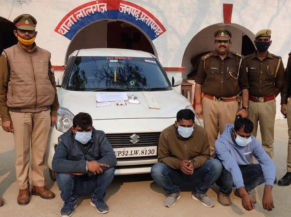 Gang busted by making clones of ATM cards and blowing money