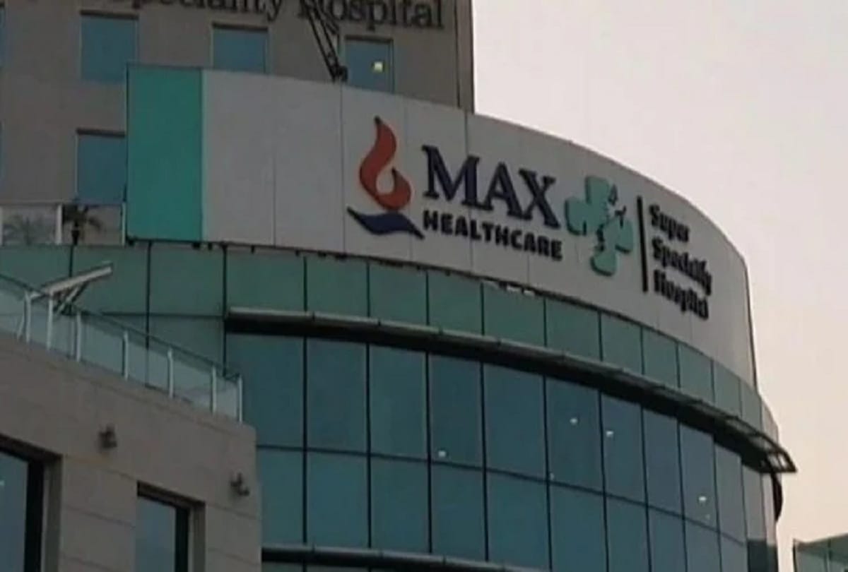 Omicron Fear found infected in Gurugram who fled from Delhi, doctor said - there are mild symptoms of infection