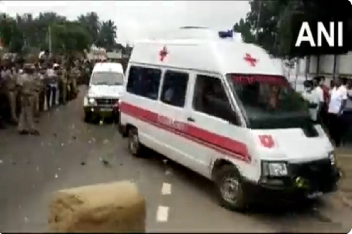 Helicopter Crash: An ambulance of the convoy carrying the mortal remains of the victim met an accident
