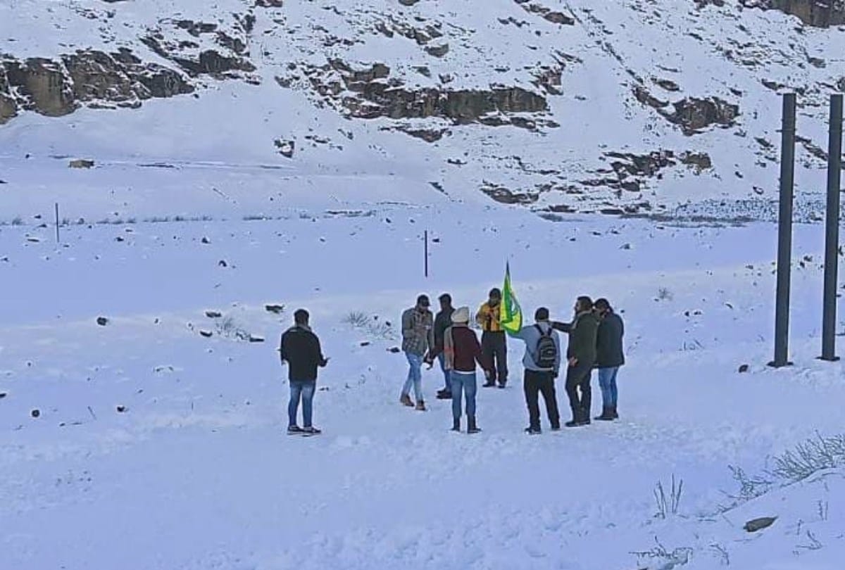 himachal news: atal tunnel rohtang open after four days for tourists