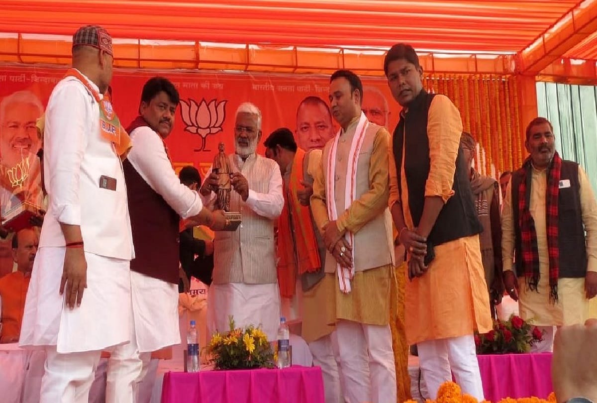 UP Election 2022 BJP special strategy to demolish Akhilesh yadav samajwadi party stronghold azamgarh  Swatantra Dev Singh rally