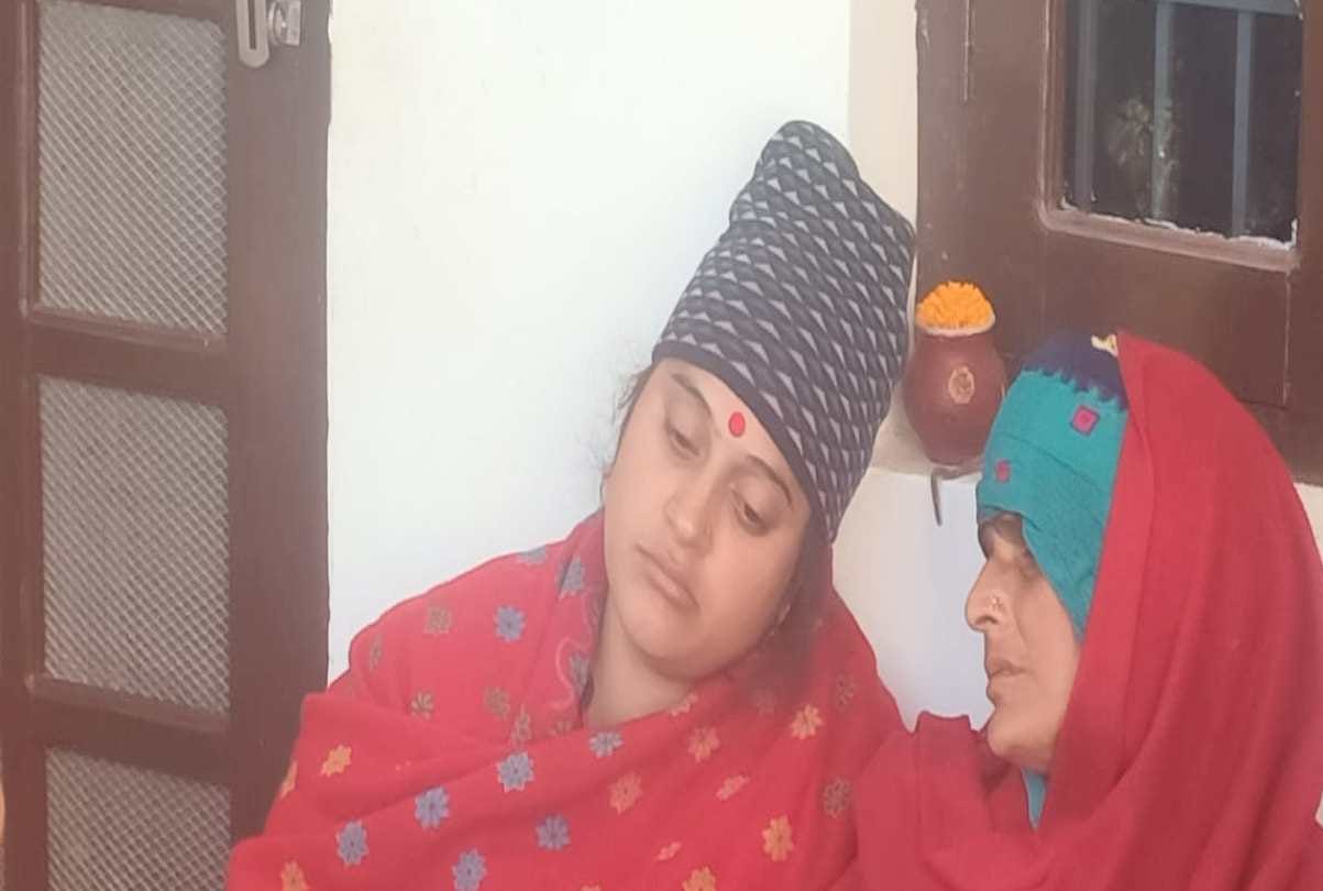 Helicopter accident: No one ate food at home for two days, mourning in village after Vivek kumar death