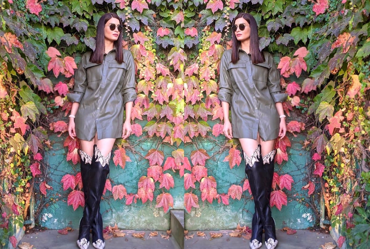 New Year 2022 Trendy Fashion Accessories Women Should Carry To look Stylish