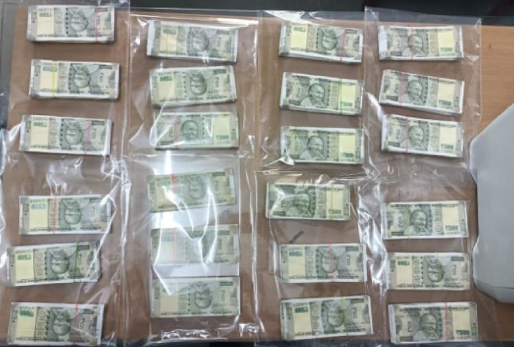 यूपी: जाली नोट गैंग के ठिकाने की तलाश में पुलिस, आगरा में कई बार पकड़े गए गिरोह के गुर्गे