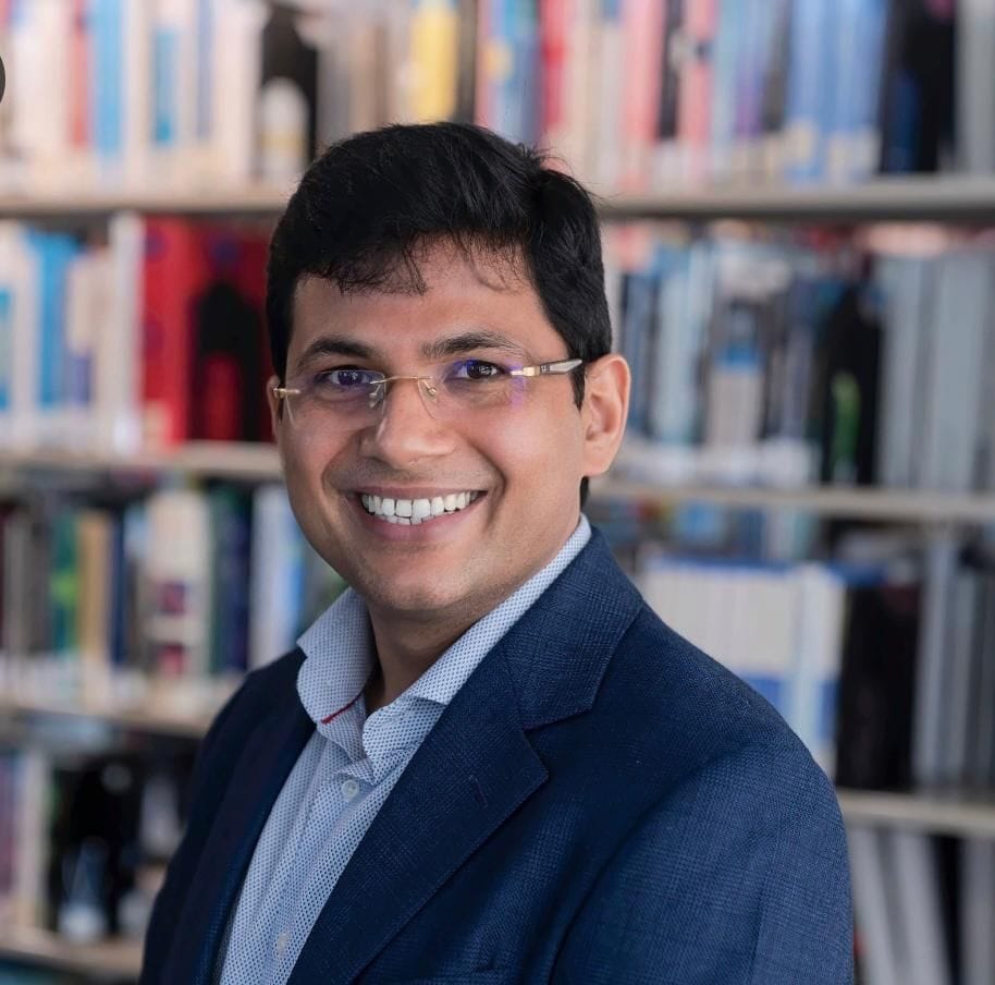 Scientist Dr. Ramkaran Sharma said, hard work gives the destination