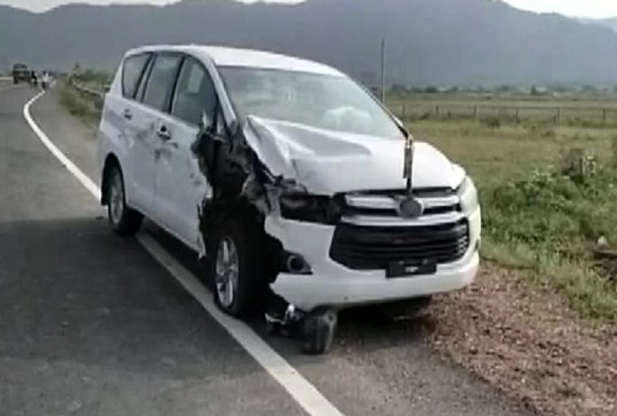 Andhra Pradesh education minister vehicle hit a bike leaving one dead and another injured in Peddaraveedu