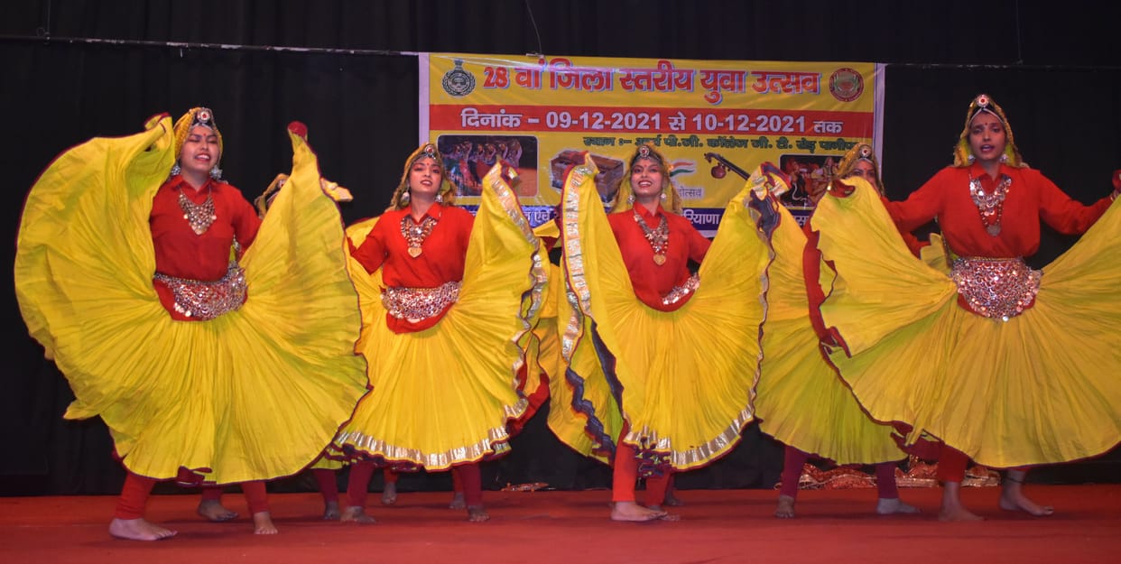 The audience captivated by cultural programs in the youth festival