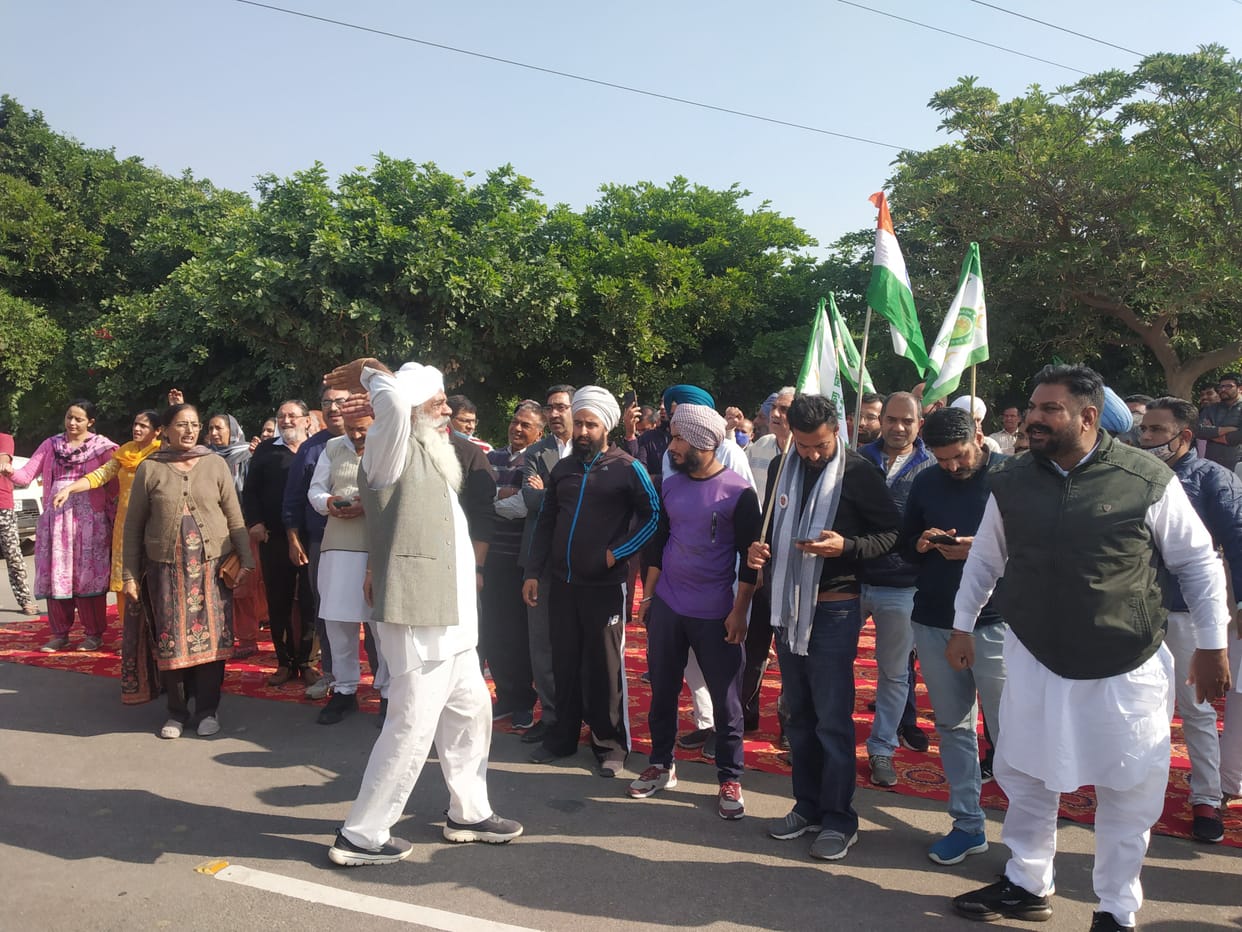BJP state president Dhankhar laid the foundation for building a district office amidst strong opposition from the residents of the sector.
