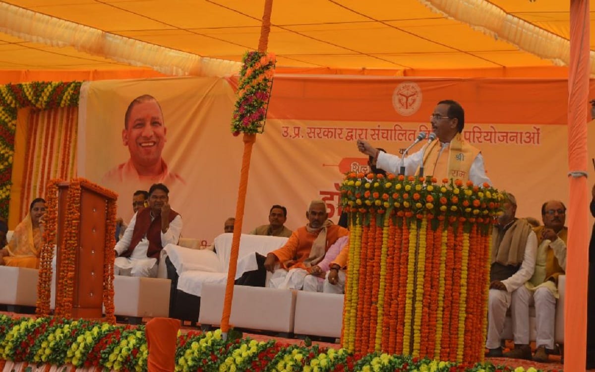 up election 2022 Deputy CM Dinesh Sharma said Ballia fight and drove british now time to repulsed opposition