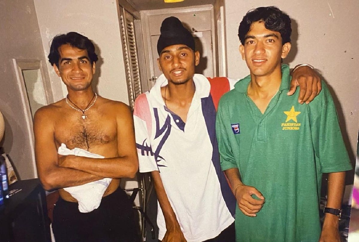 Harbhajan singh shared U19 World Cup Photo with Imran tahir and hasan raza