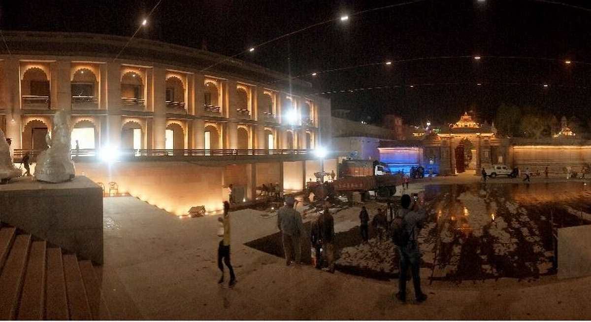 Kashi Vishwanath Corridor: Aurangzeb orders to Mughal army demolished Visheshwar temple now pm modi inaugurate grandeur dham see pictures