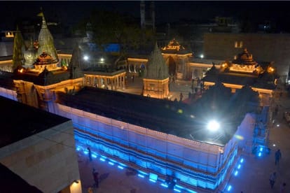 Kashi Vishwanath Dham: Preparations to make accessible to devotees, connected by foot bridge, passengers sail three jetties