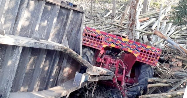 Tractor trolley overturned due to collision with dumper, driver dies