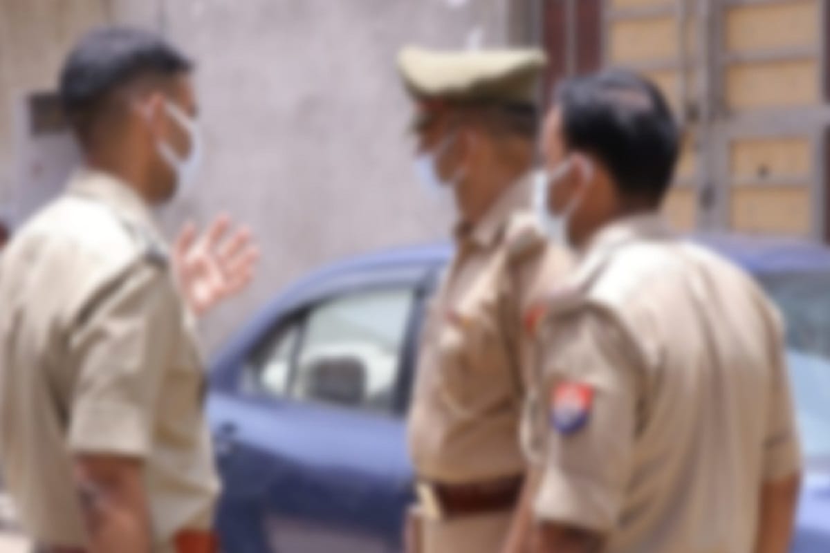 Traffic police issued 8186 challans in 17 days in Meerut and recovered one crore rupees