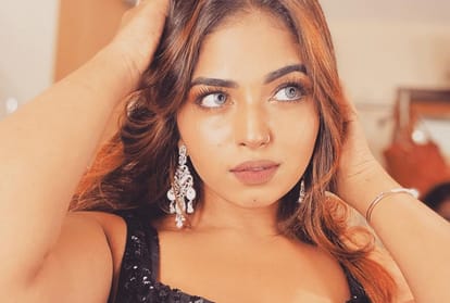bhojpuri actress saba khan dance on sara ali khan chakachak song people trolled actress on social media for her clothes