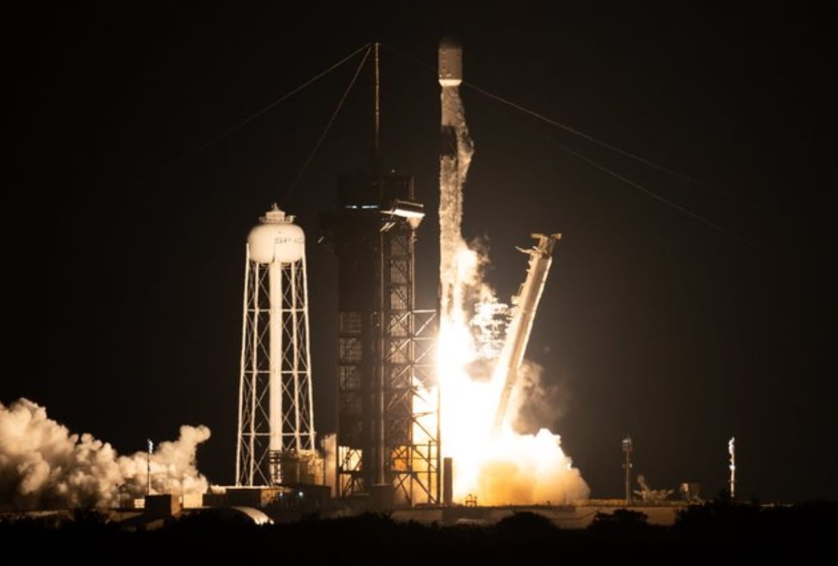 US space agency NASA on Thursday launched its new X-ray Mission to unlock the secrets of extreme cosmic objects.