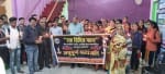 फोटो-10एयूआरपी-39- कैंडल मार्च निकालते विचित्र पहल सेवा समिति के लोग। संवाद