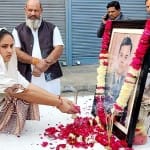 शहीद पृथ्वी सिंह को श्रद्धांजलि देती वीरनारी