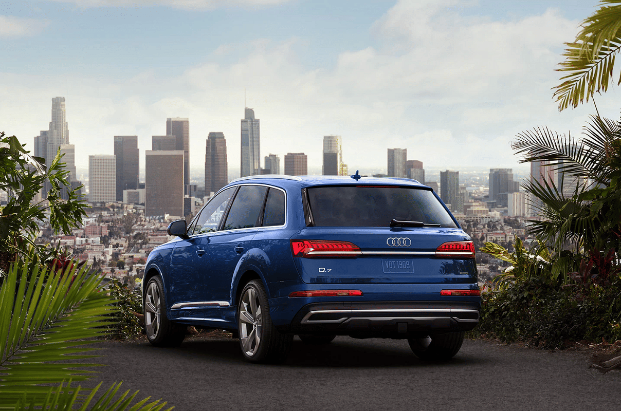 New car launch: Iconic SUV 2022 Audi Q7 officially launch in India, Know features, Engine specs and Price