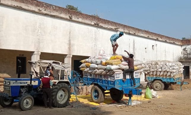 Farmers struggling to sell paddy