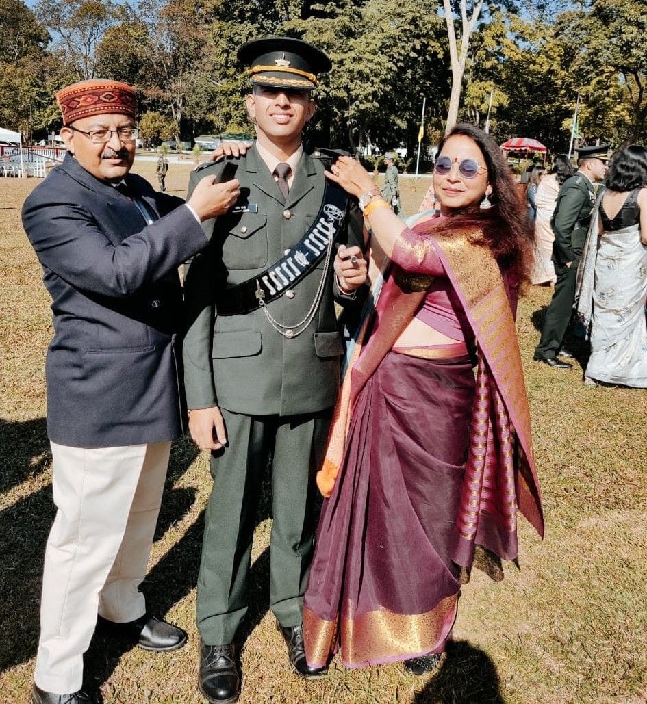 The son became an officer in the army, dedicated his success to the father