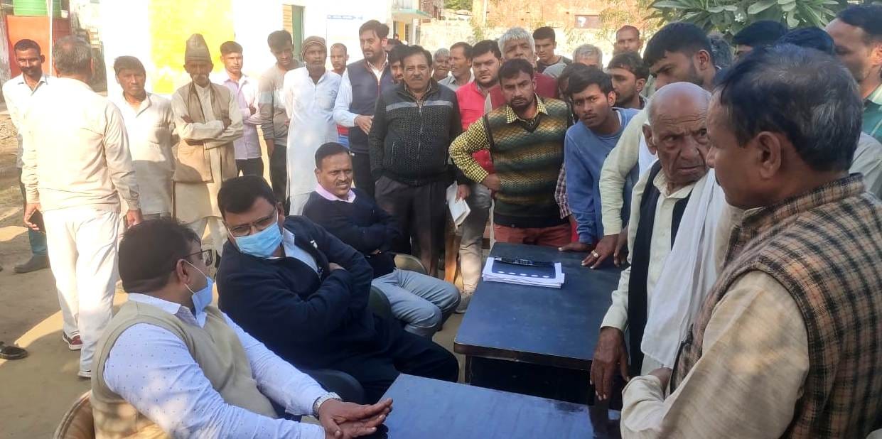 Villagers protest against consolidation works in open meeting