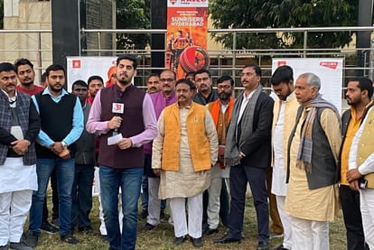 UP Assembly Election 2022 Azamgarh Live Debates and Discussions Coverage News Updates in Hindi