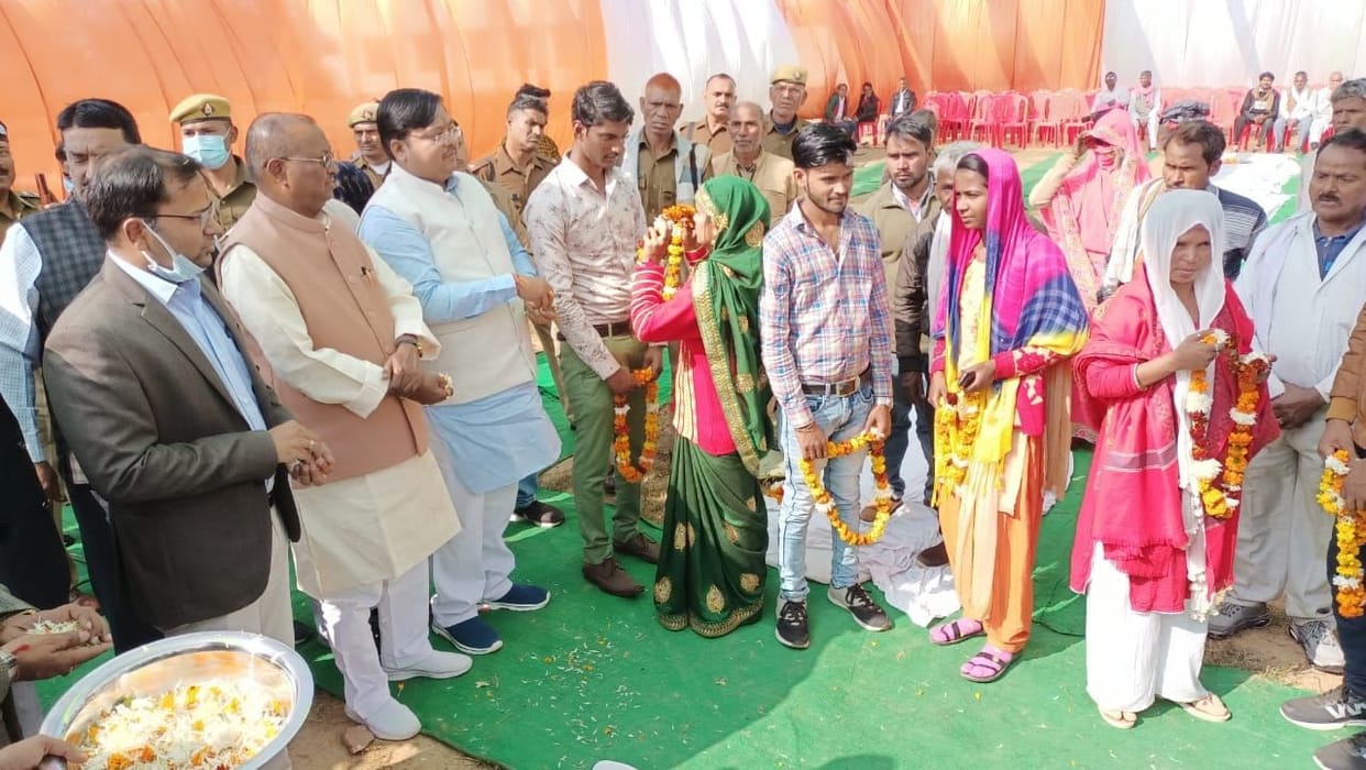 Hathras: 503 newlyweds tied the knot