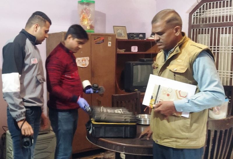 Lakhs stolen by breaking the lock of NRI's house