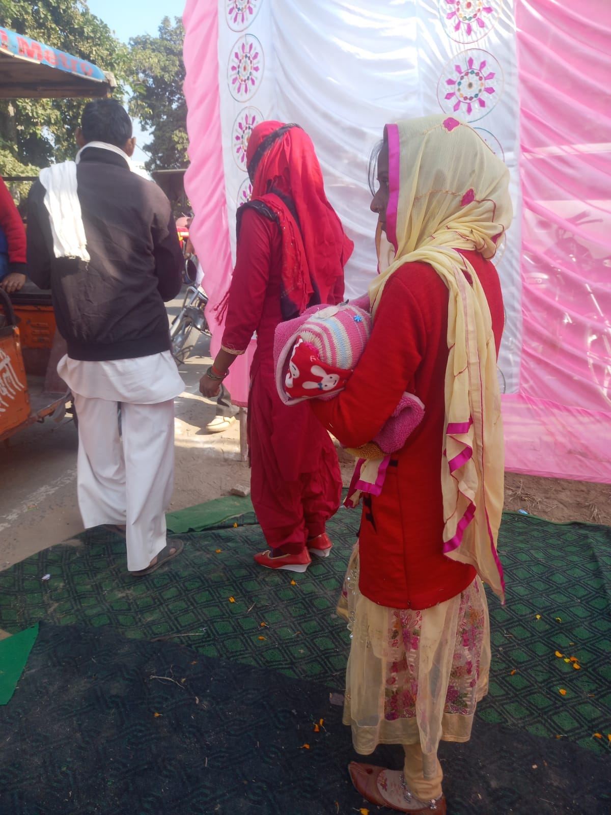 Married got remarried, couple arrived by adopting children