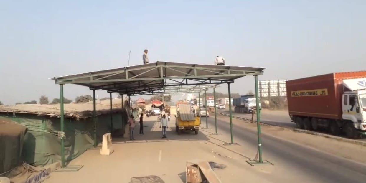 farmers removed tents, smooth traffic