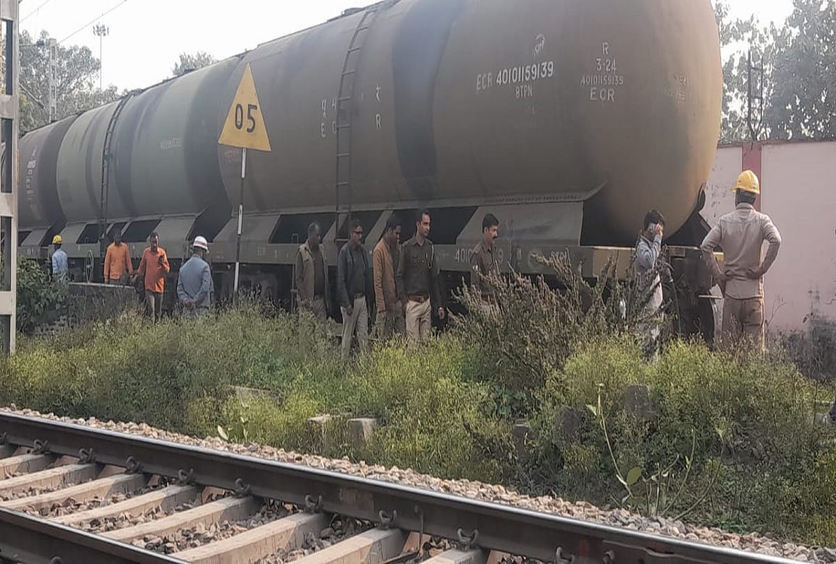 Bareilly: Oil wagon derailed again in Amla, second incident in two days, investigation started