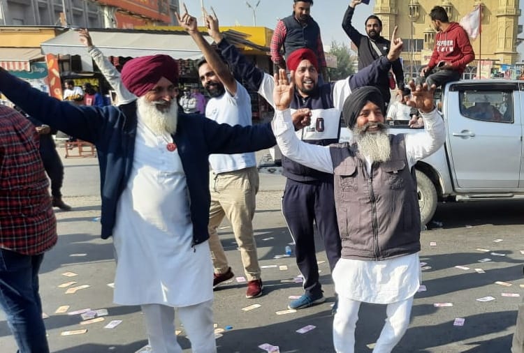 Farmers are Happy to Return Home from Delhi Borders