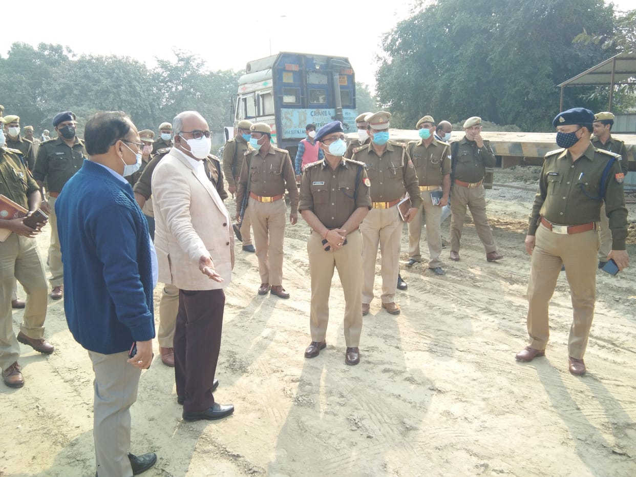 In Kanpur countryside, IG saw the excavation site in the district hospital, questioned people and employees