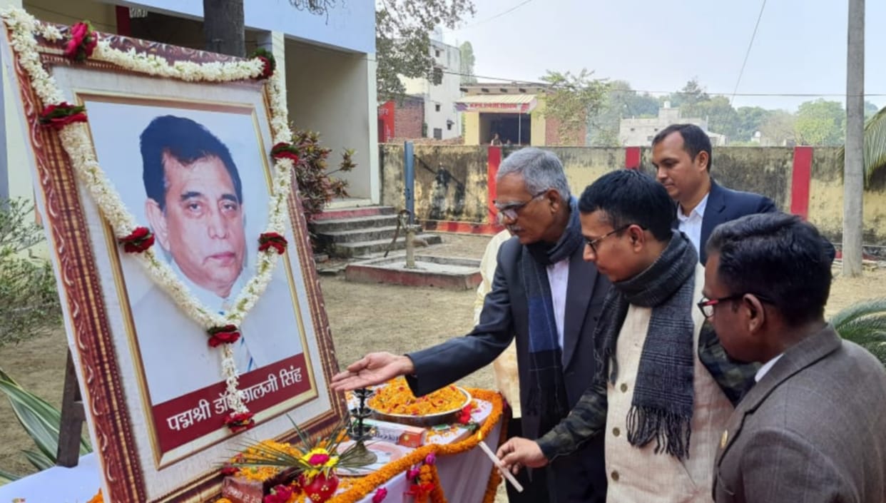 Dr. Lalji Singh used to worry about self-renunciation: Prof. Dhawan