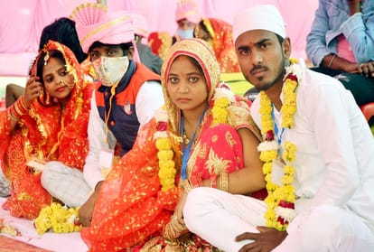 Prayagraj: 1500 couples got married in mass marriage, three got married