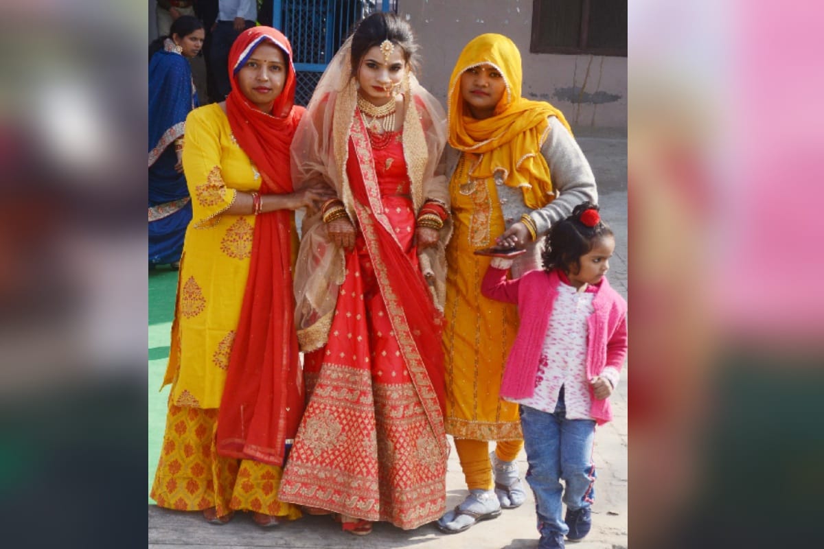 Mass marriage scheme: married couple got remarried, couple reached with kids to get married