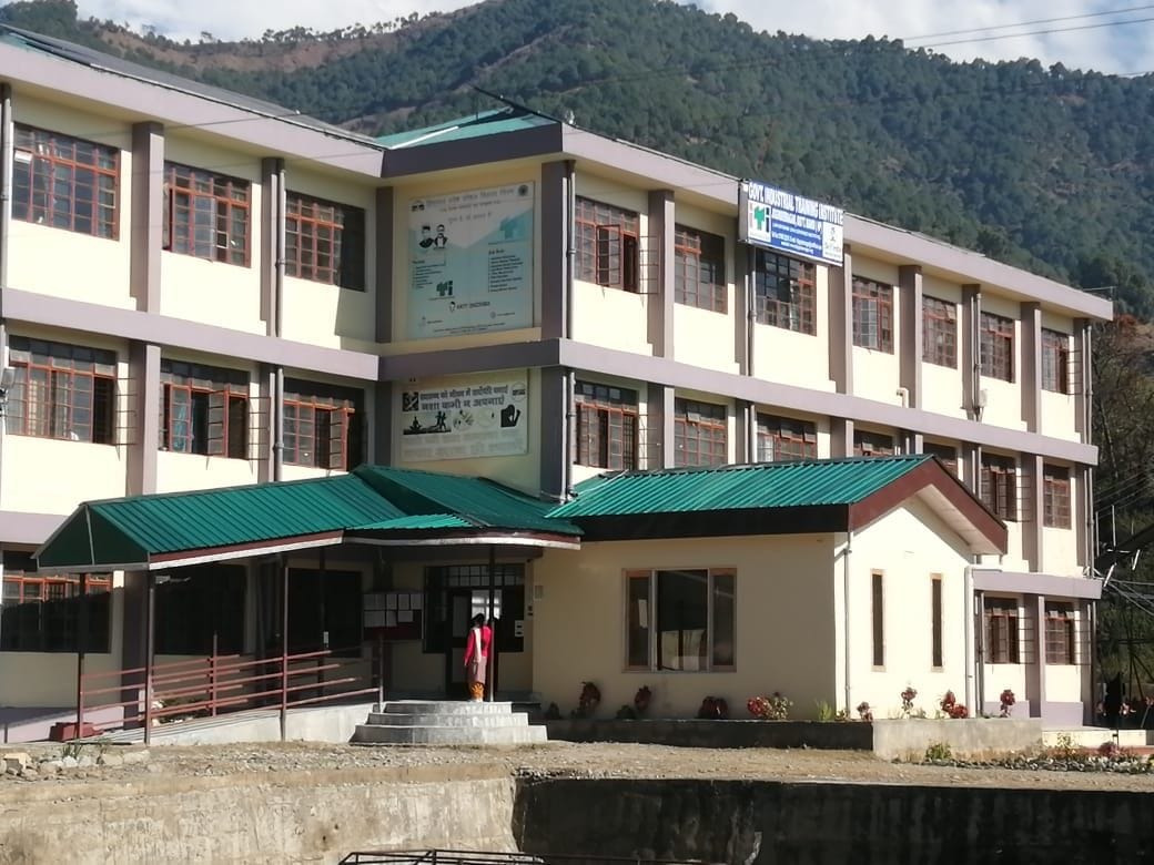 ITI trainers residences will be built in Jogindernagar from two crores