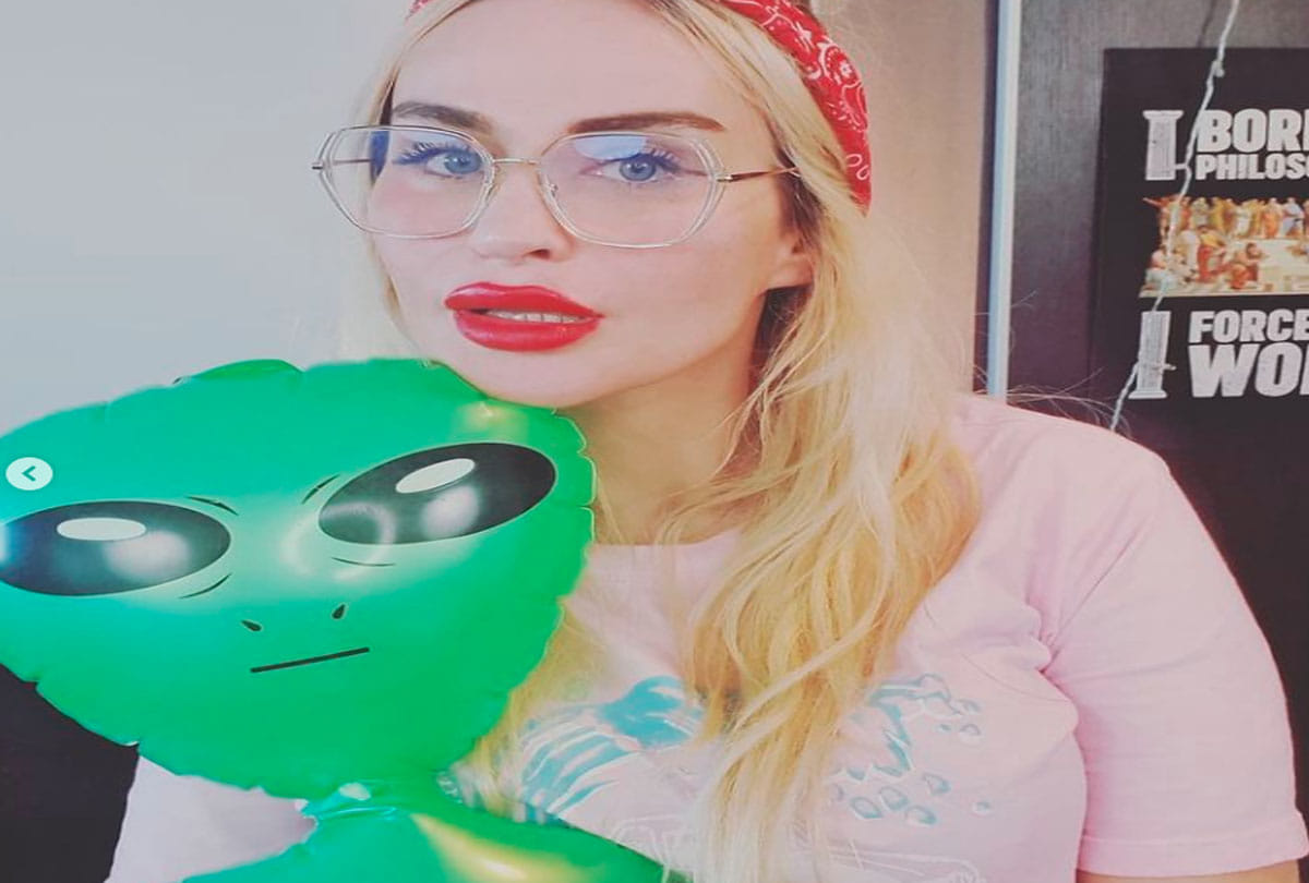 actress Abbie claims alien is her lover and said live in andromeda galaxy
