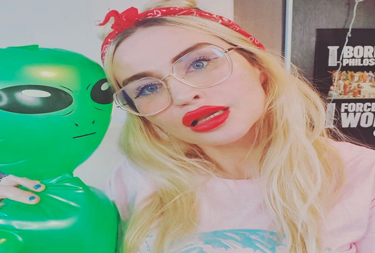 actress Abbie claims alien is her lover and said live in andromeda galaxy