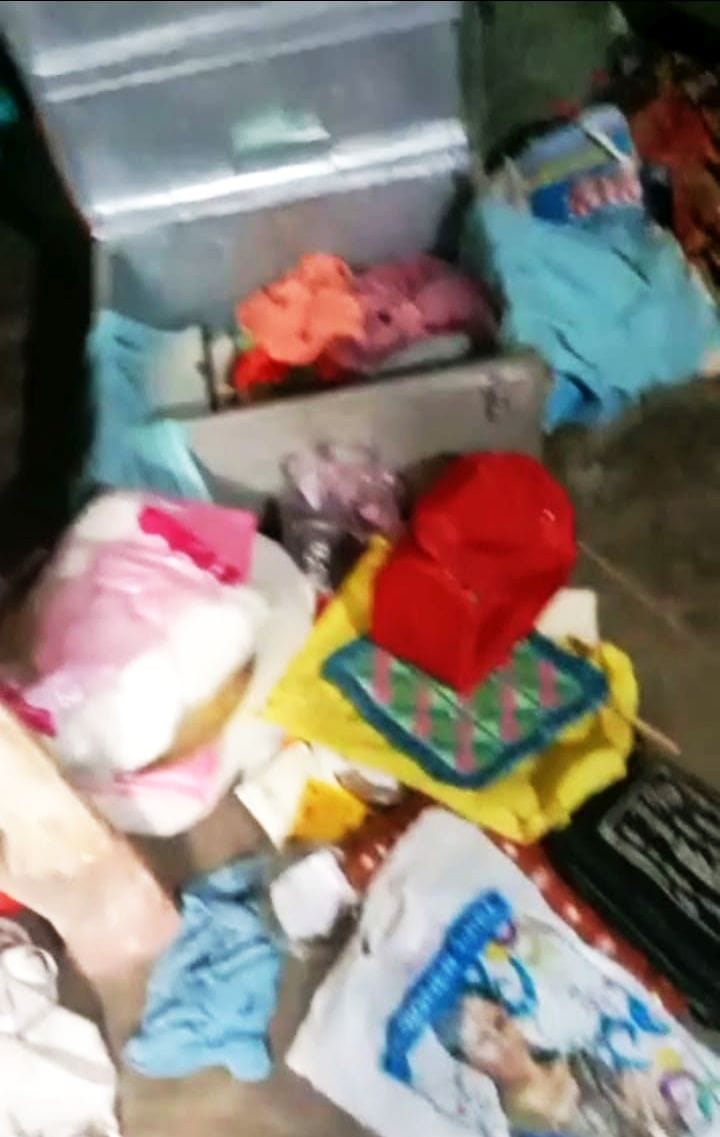Three and a half lakh theft by breaking the lock of the house