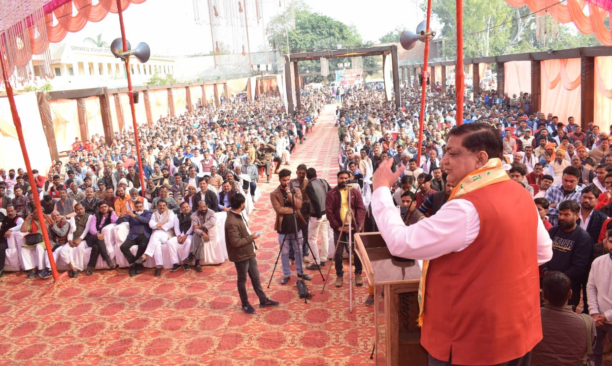 we decide who wil live in hindustan