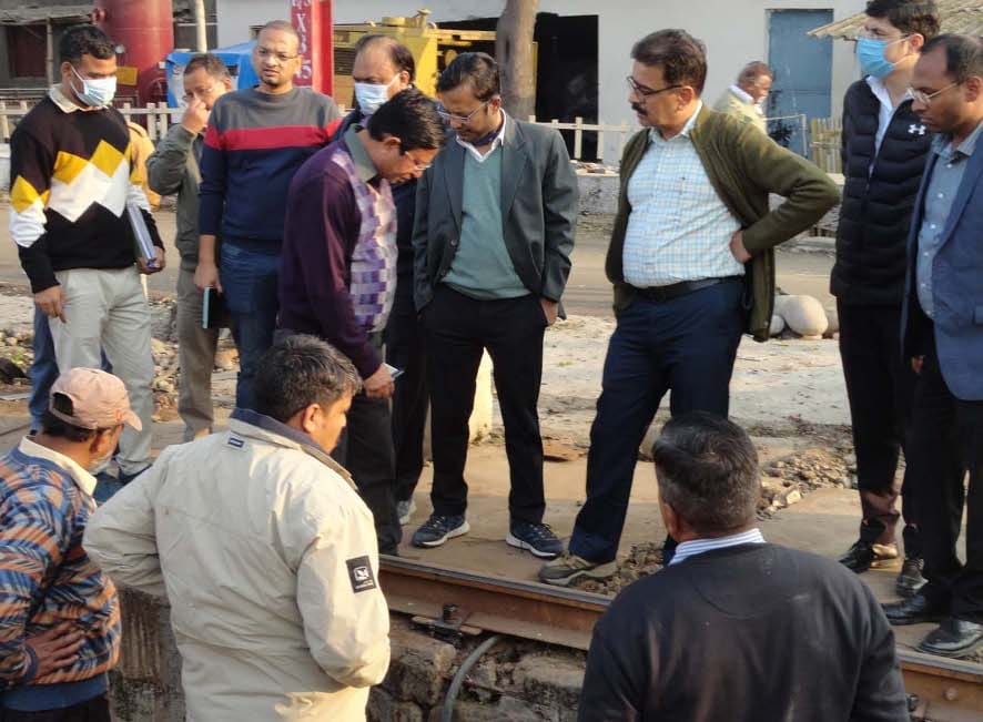 Chalk the station with passenger amenities: DRM