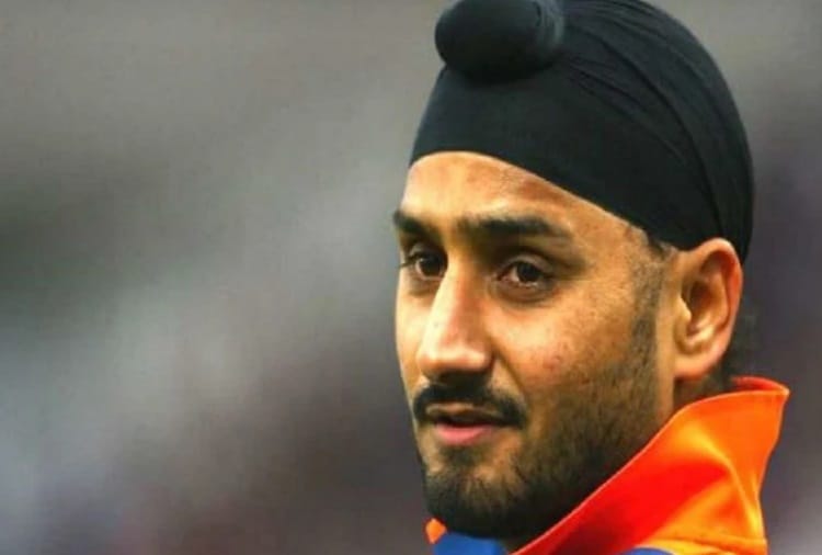 Indian spinner Harbhajan Singh has dismissed discussions of joining BJP 